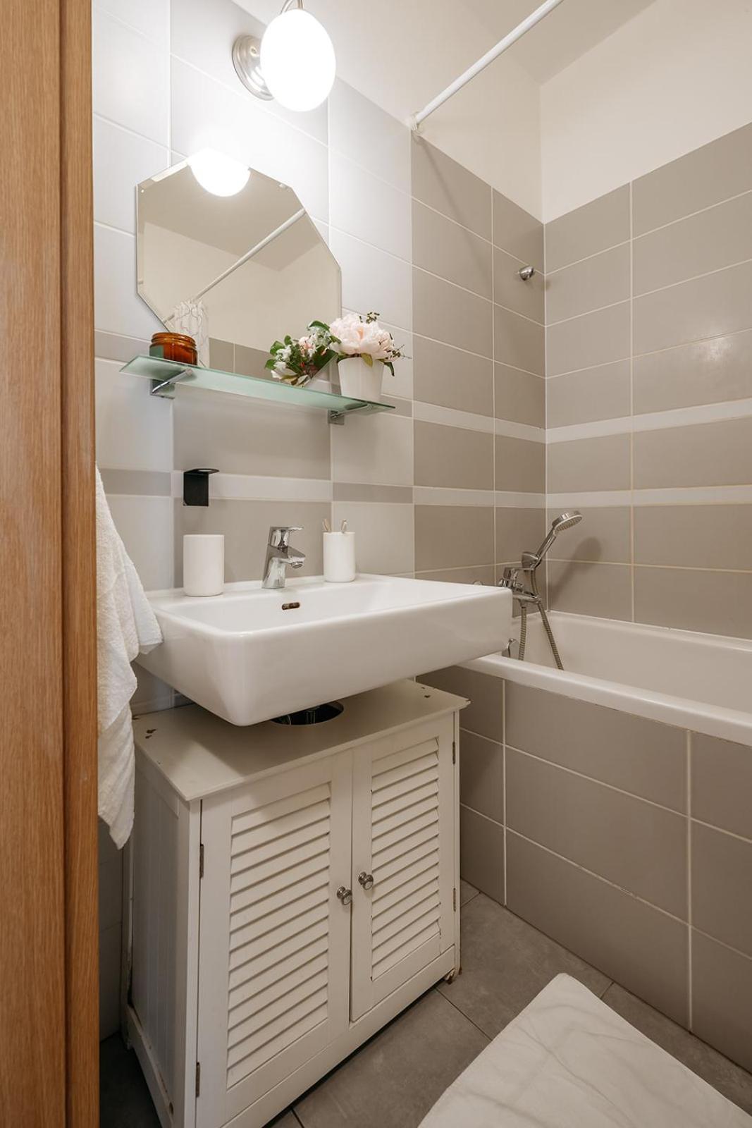 Prague Days - Bright Apartment - Balcony - Private Parking Extérieur photo