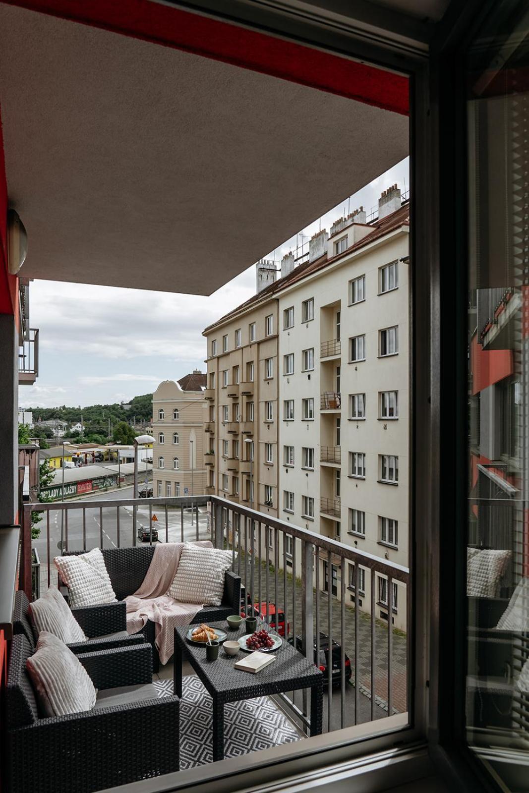 Prague Days - Bright Apartment - Balcony - Private Parking Extérieur photo